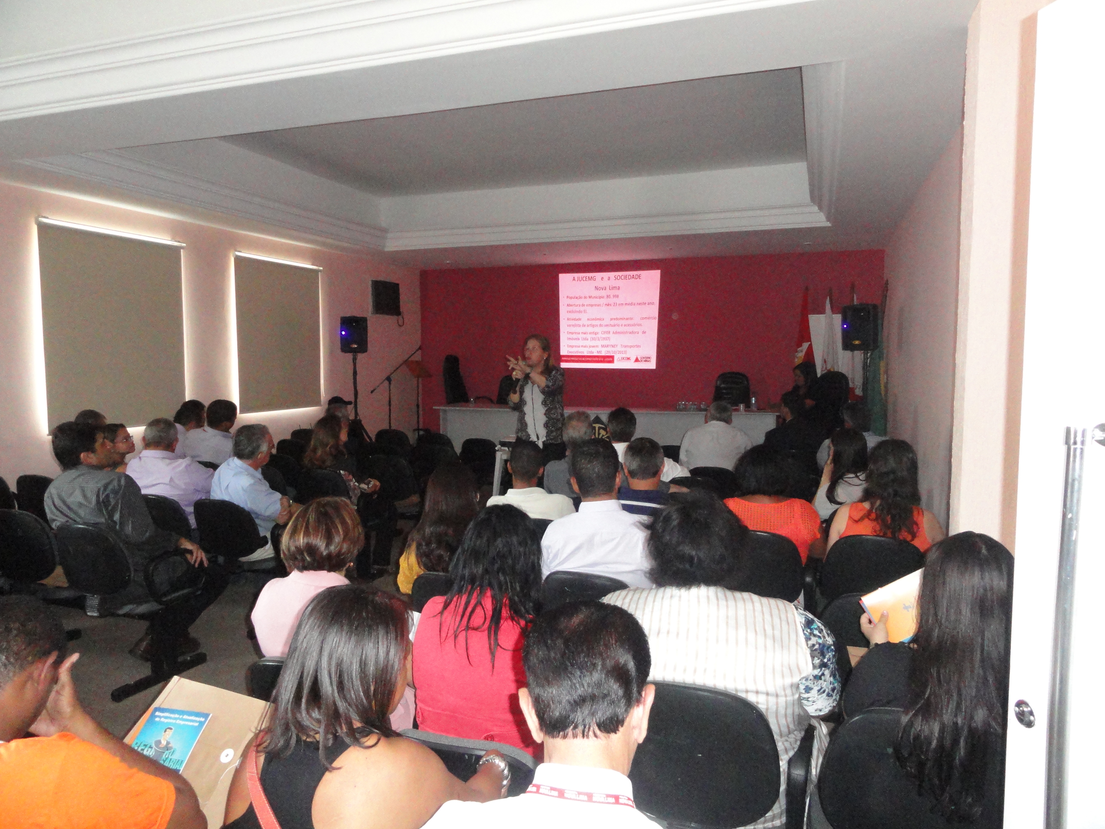 Gestores e servidores municipais de Nova Lima se reúnem com a comunidade empresarial