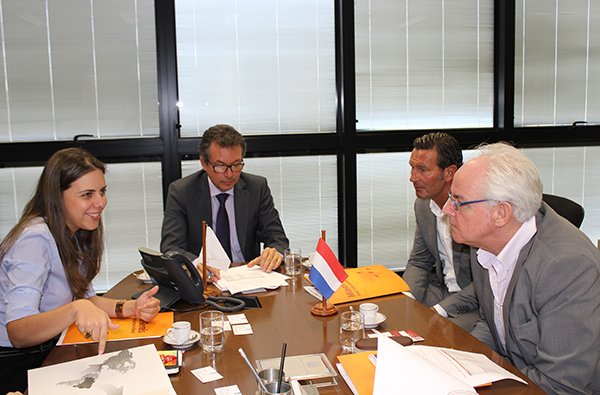 Delegação holandesa visita SEDE 